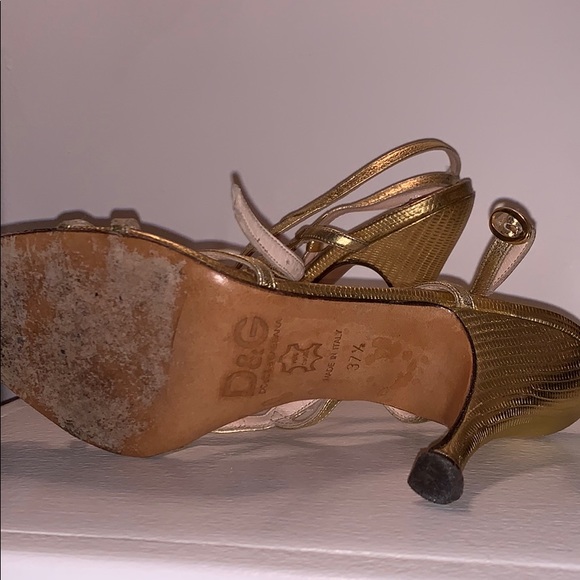 D&G Gold Heels - Picture 5 of 5